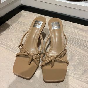 Dolce Vita nude heels
